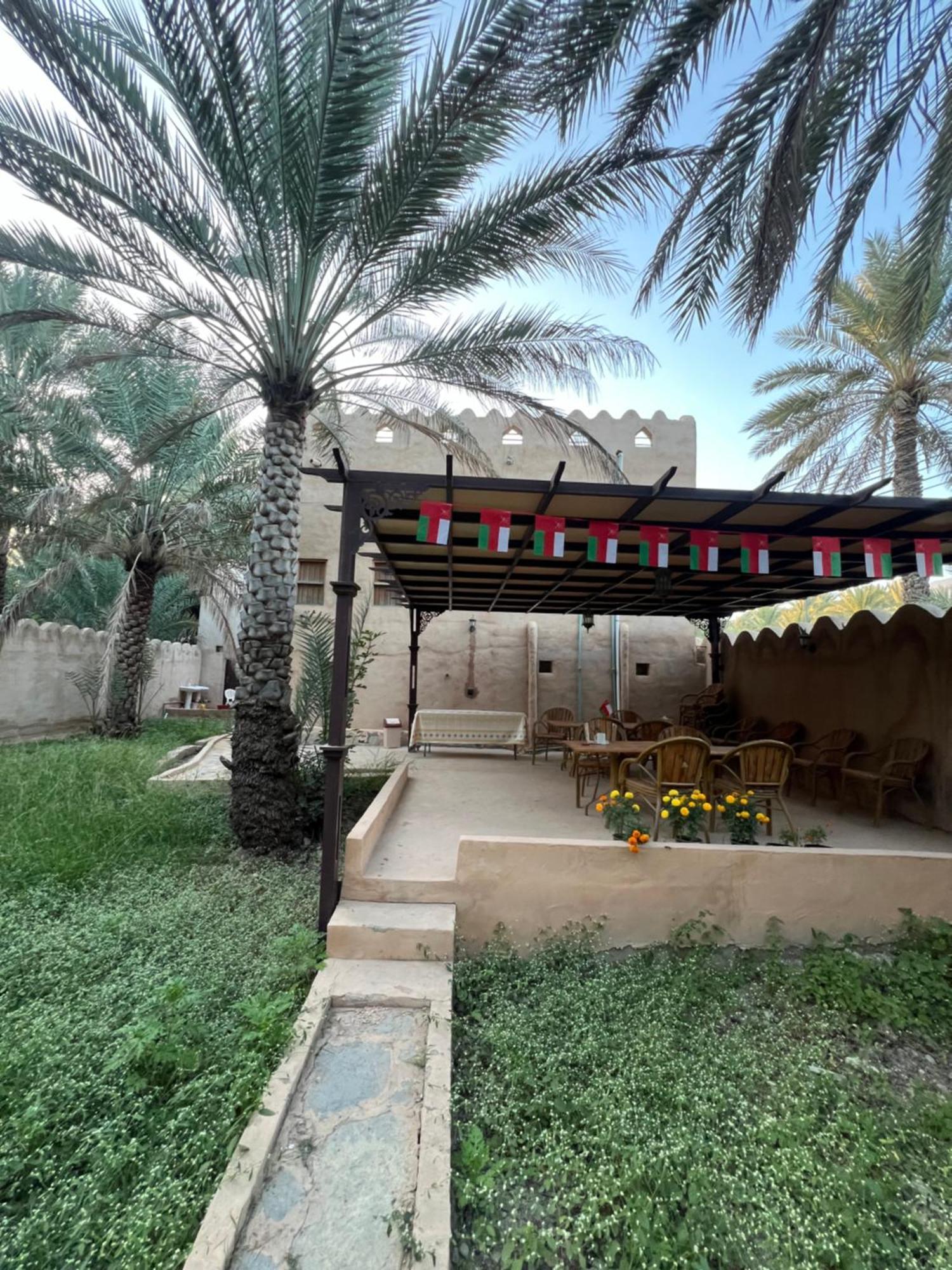 Mall Aldakhil House Al Ḩamrāʼ Exteriér fotografie